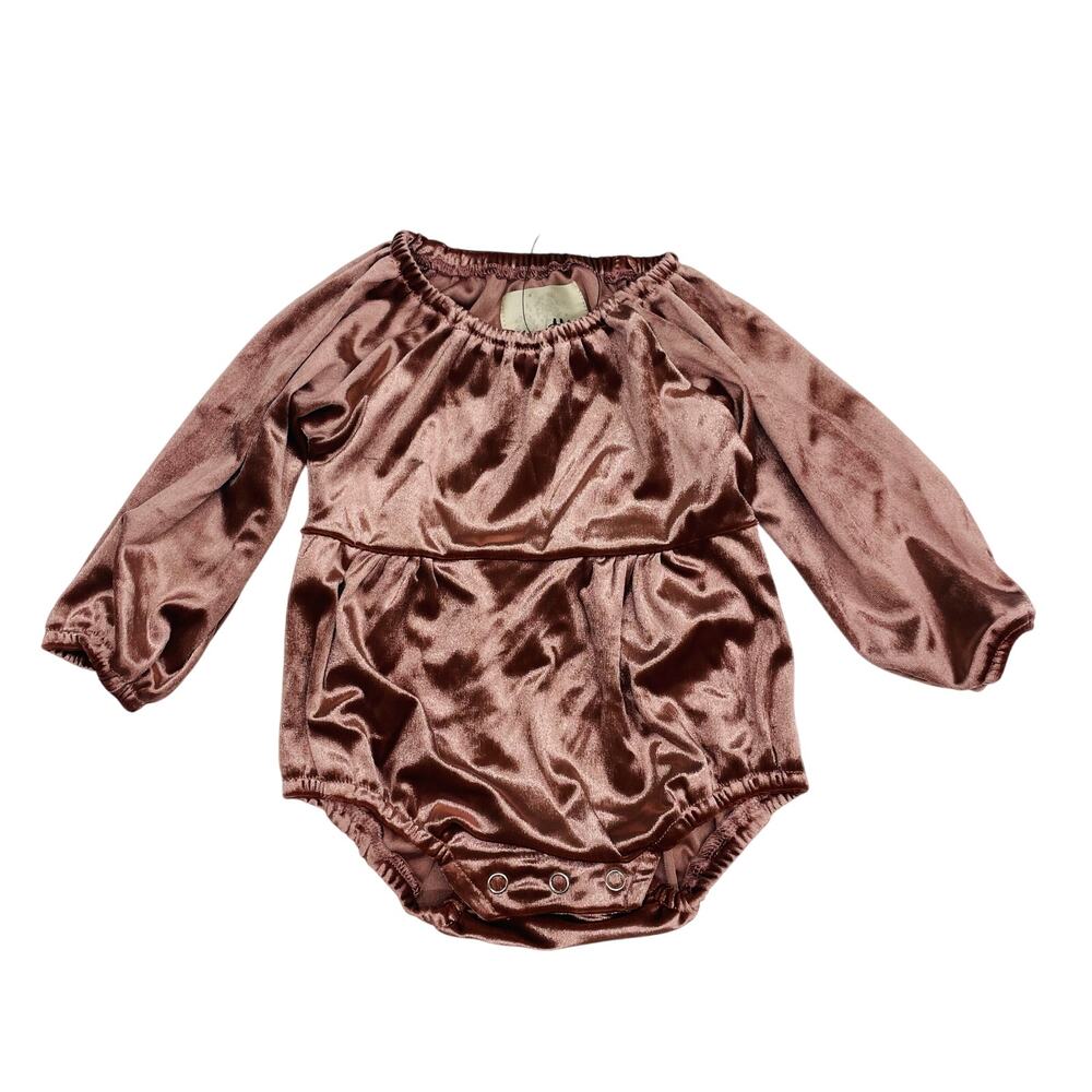 NWT Vignette 3-6M Rose Daisy Bubble